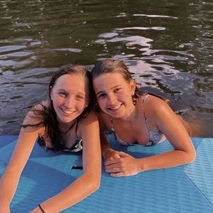 Meet your Posher, Sienna